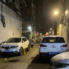 #广州#,#扫街# 2] 广州 上段时间人还不少经过严打以后人很少了 要到晚上很晚才有一两个站在小区的巷子路口 200快餐 姿色一般